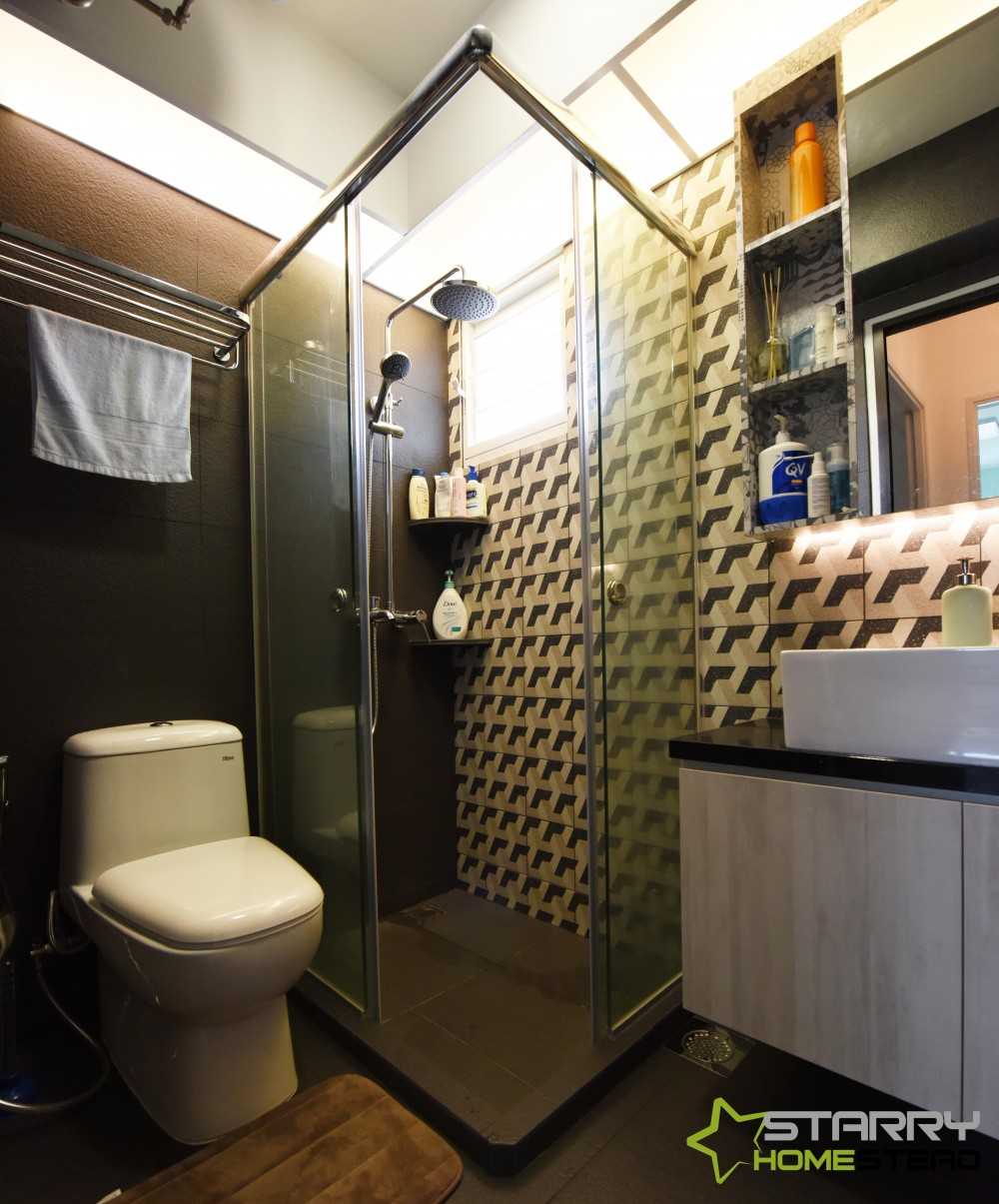 Scandinavian Bathroom with Mirror and Vanity Counter