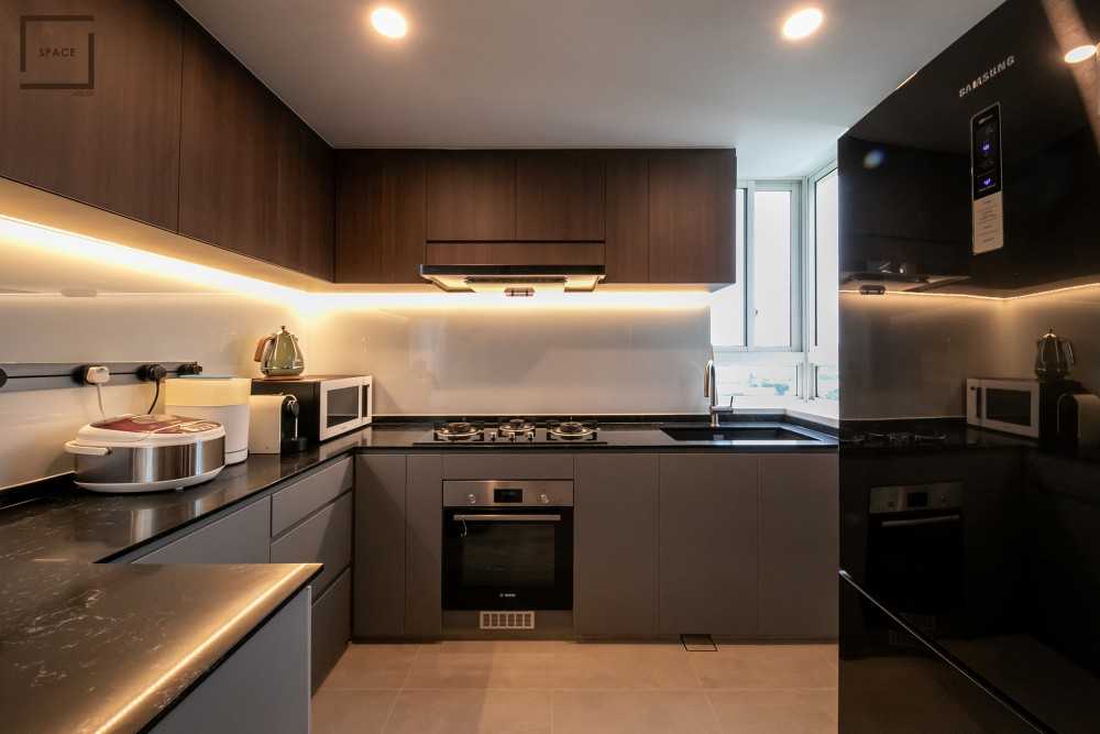 Modern Kitchen with Countertop and Herringbone Tiling