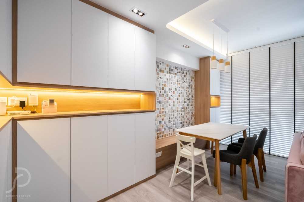 Contemporary Dining Room with Drop Ceiling and Downlights