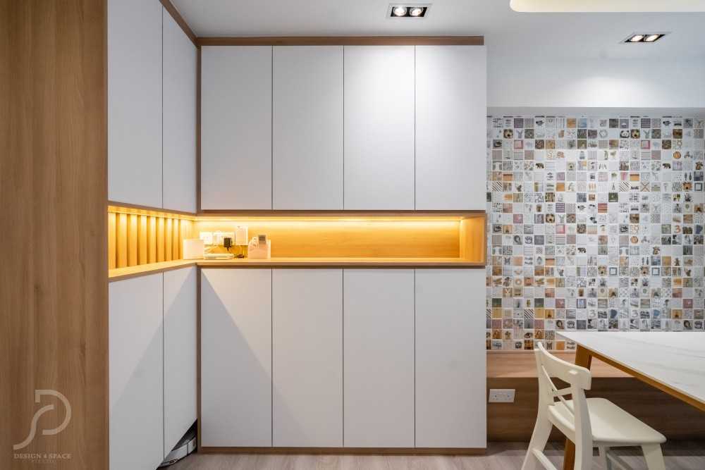 Contemporary Dining Room with Ceiling Light and Dining Table