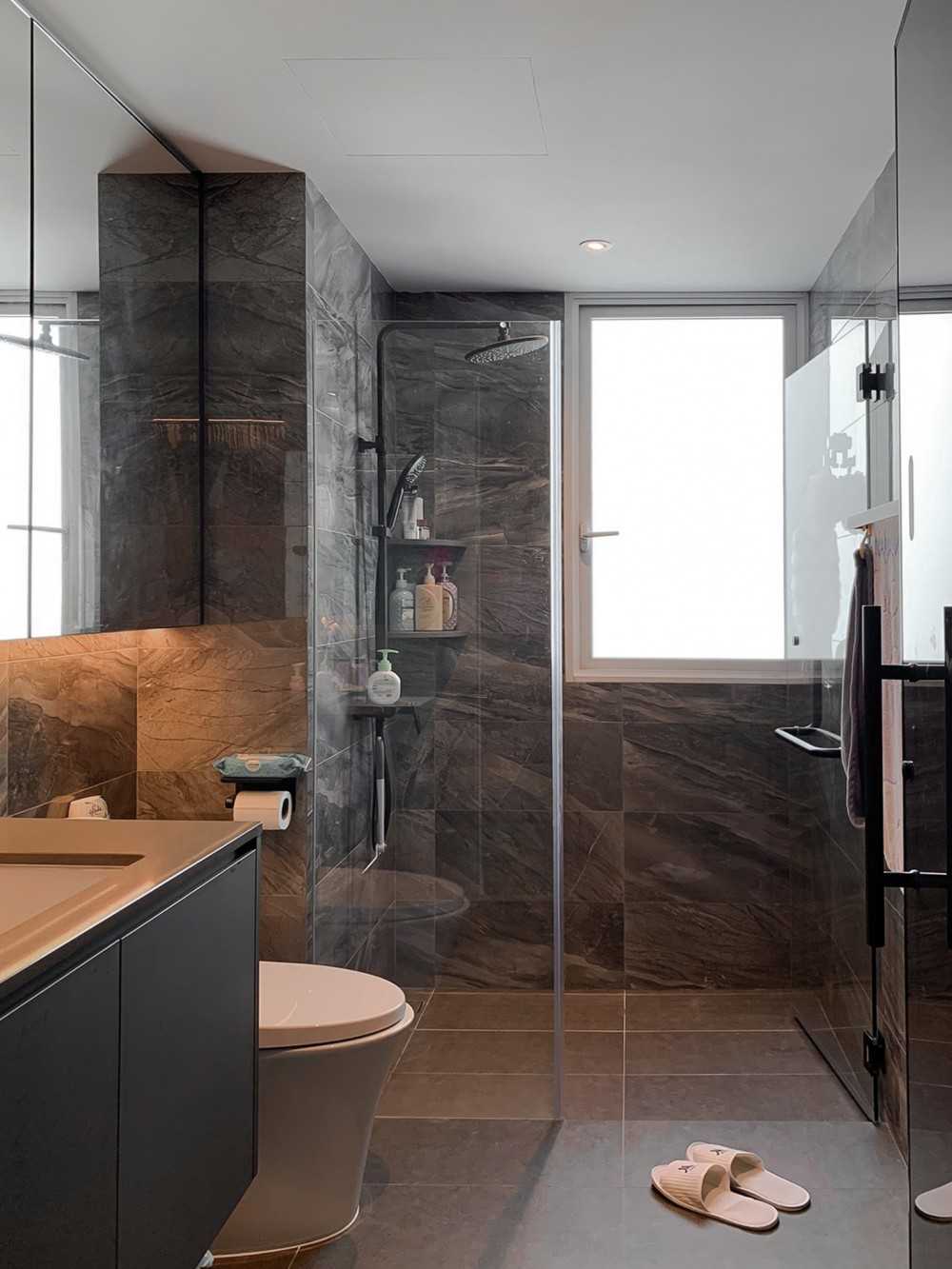 Scandinavian Bathroom with Mirror and Shower Screen