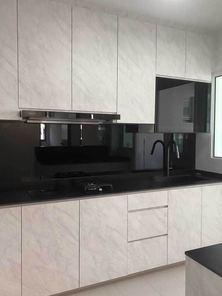 Scandinavian Kitchen with Countertop and Kitchen Window