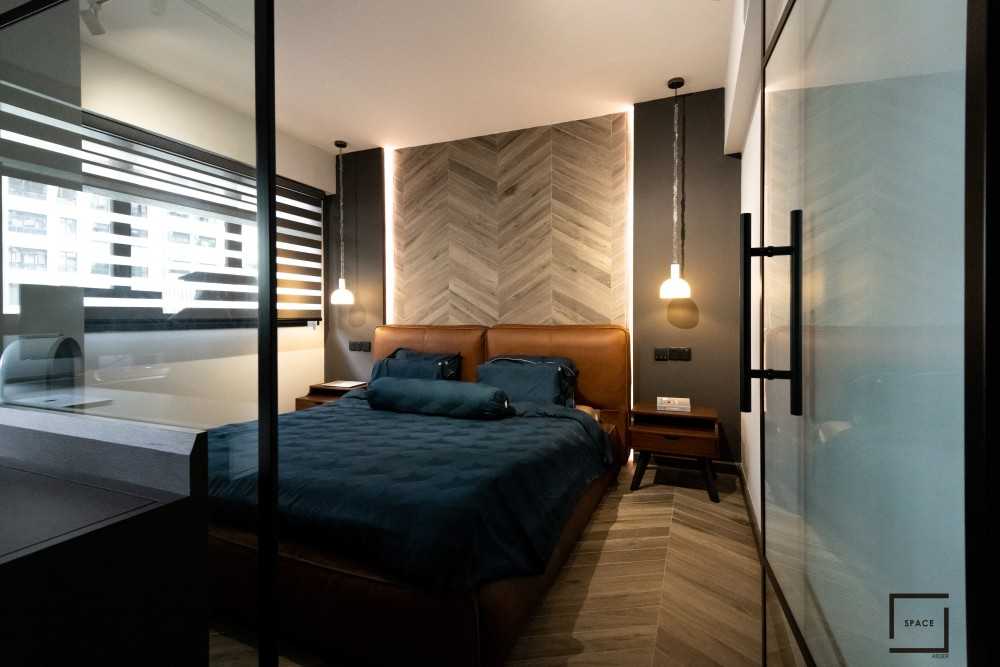 Contemporary Bedroom with Vinyl Flooring and Drop Ceiling