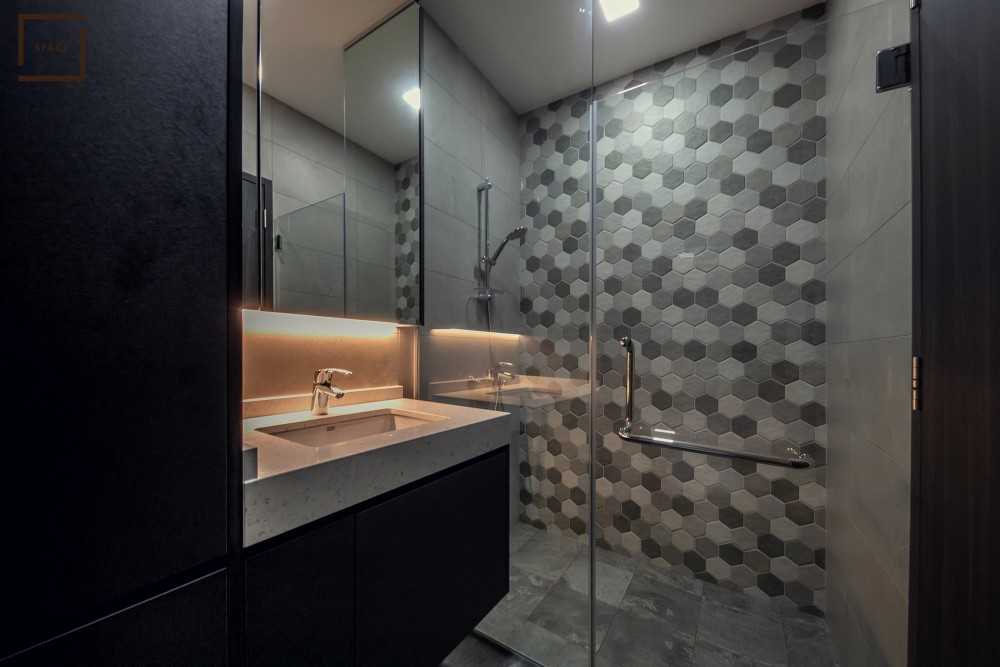 Modern Bathroom with Mirror and Shower Screen