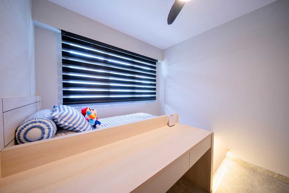 Contemporary Bedroom with Single Bed and Flooring