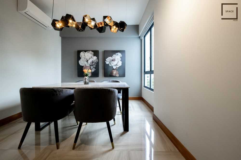 Contemporary Dining Room with Chandelier and Dining Table