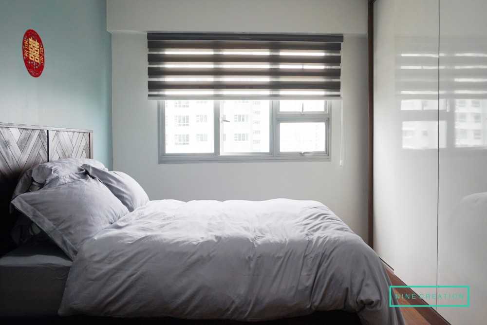 Contemporary Bedroom with Wardrobe and Queen Bed