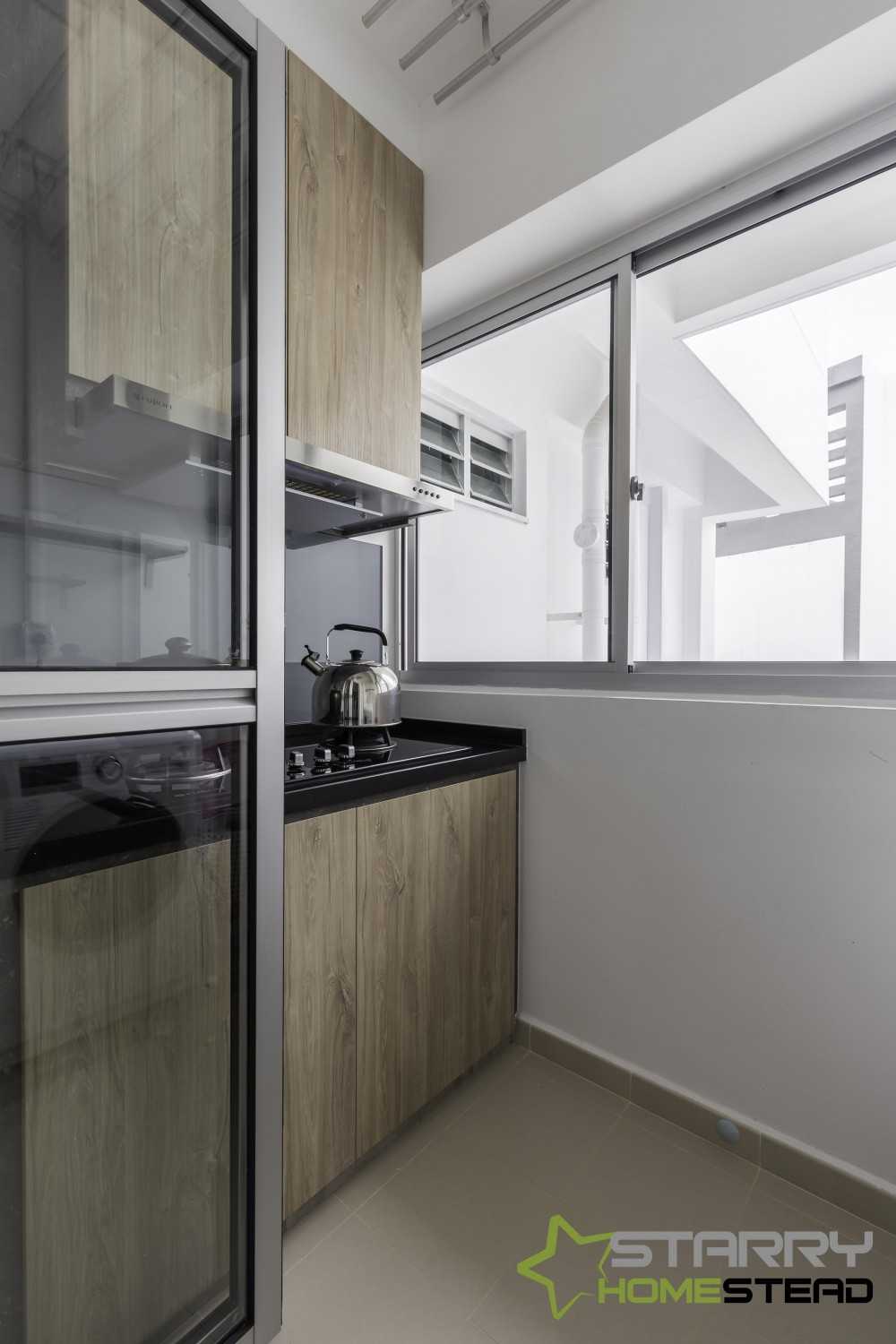 Industrial Kitchen with Kitchen Cabinets and Tiles