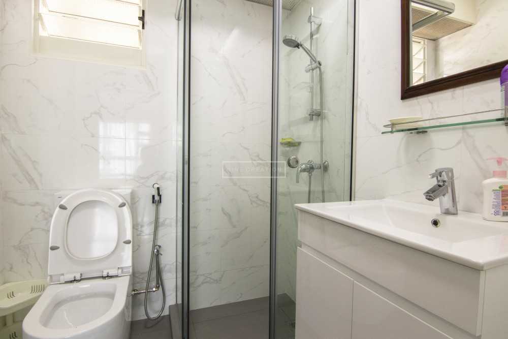 Minimalist Bathroom with Mirror and Bathroom Storage