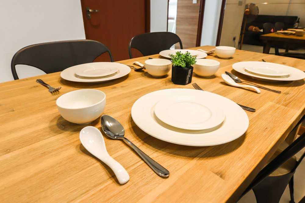 Contemporary Dining Room with Dining Table and Tableware