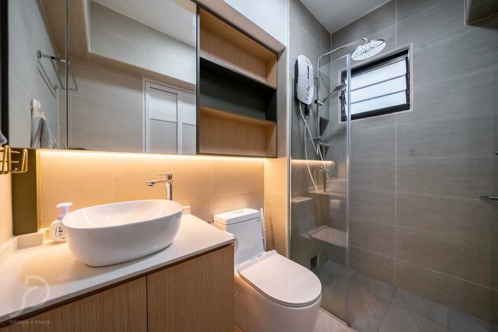 Modern Bathroom with Mirror and Bathroom Mirrors