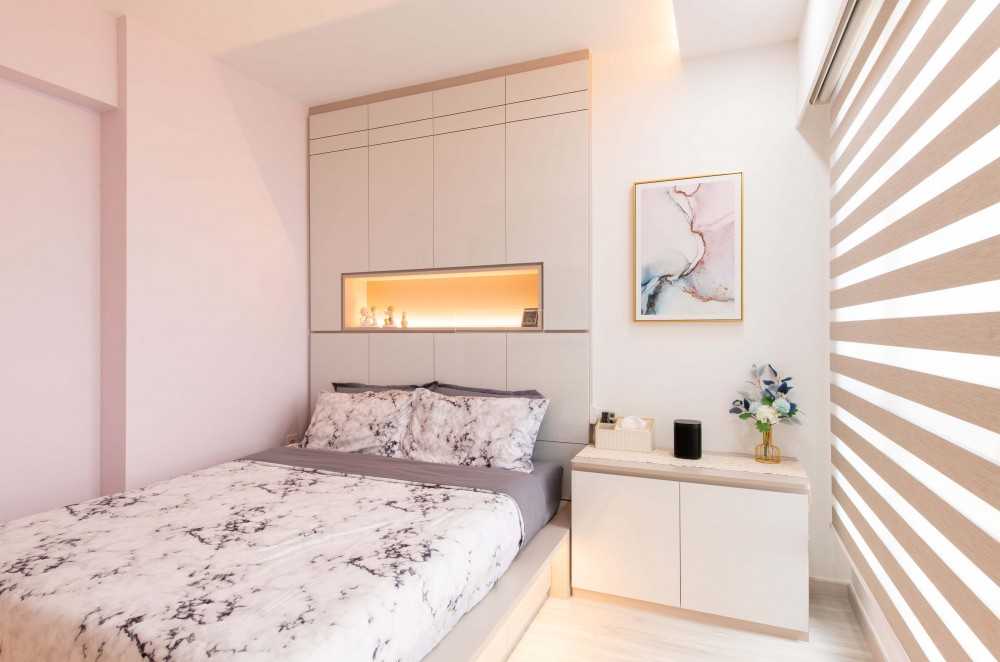 Modern Bedroom with Platform Bed and Ceiling Light