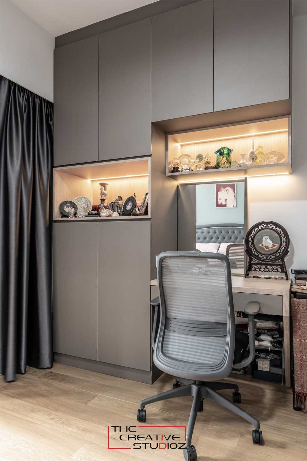 Contemporary Bedroom with Bookshelf and Parquet Floor