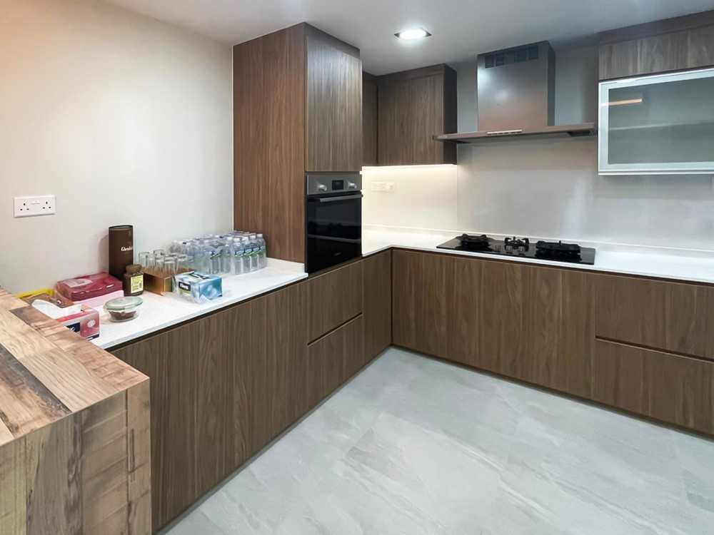 Scandinavian Kitchen with Kitchen Accessories and Storage Cabinets