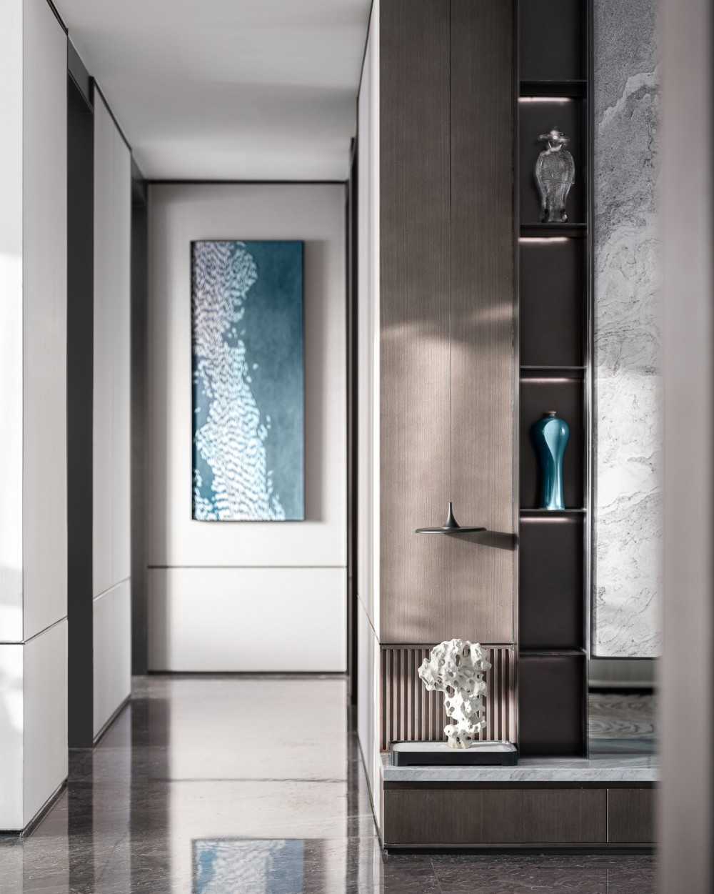 Contemporary Living Room with Homogeneous Tiles and Feature Wall