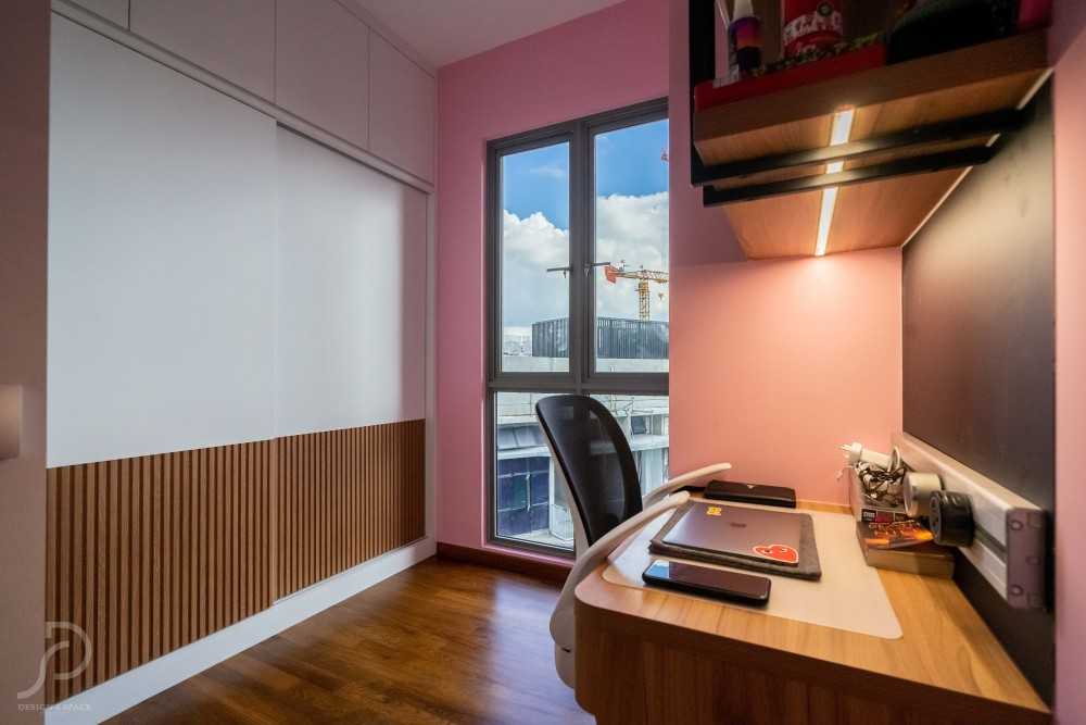 Contemporary Bedroom with Wardrobe and Sliding Wardrobe
