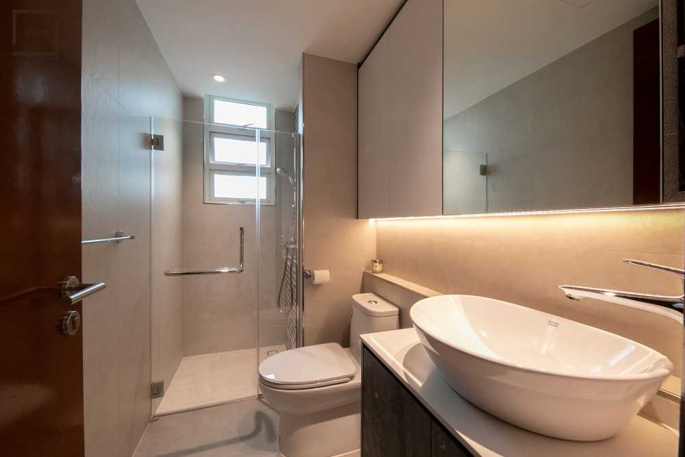 Modern Bathroom with Mirror and Shower Screen