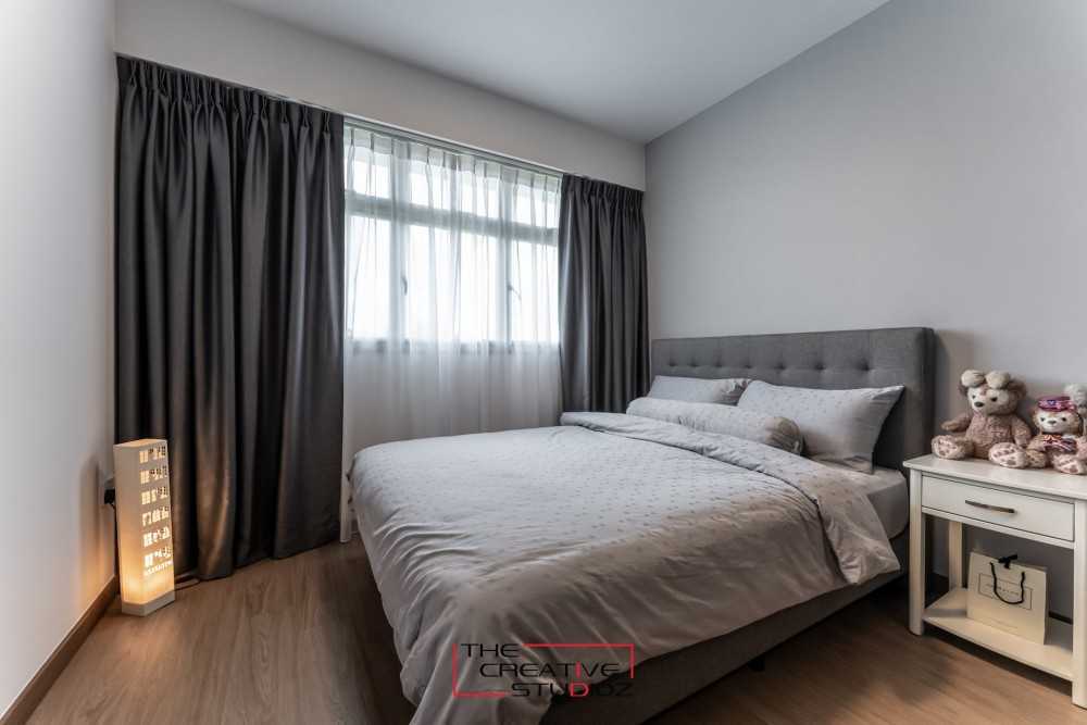 Modern Bedroom with Vinyl Flooring and Bedside Table