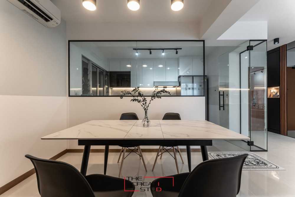 Modern Dining Room with Dining Table and Lighting