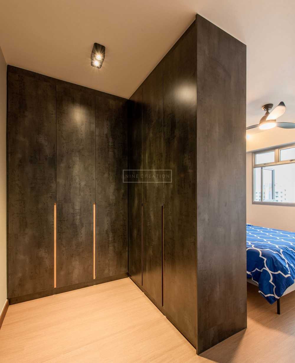 Modern Bedroom with Wardrobe and Single Bed