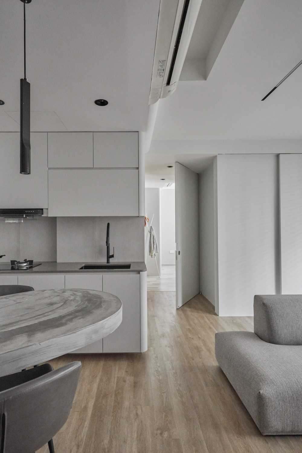 Scandinavian Kitchen with Kitchen Island and Open Kitchen