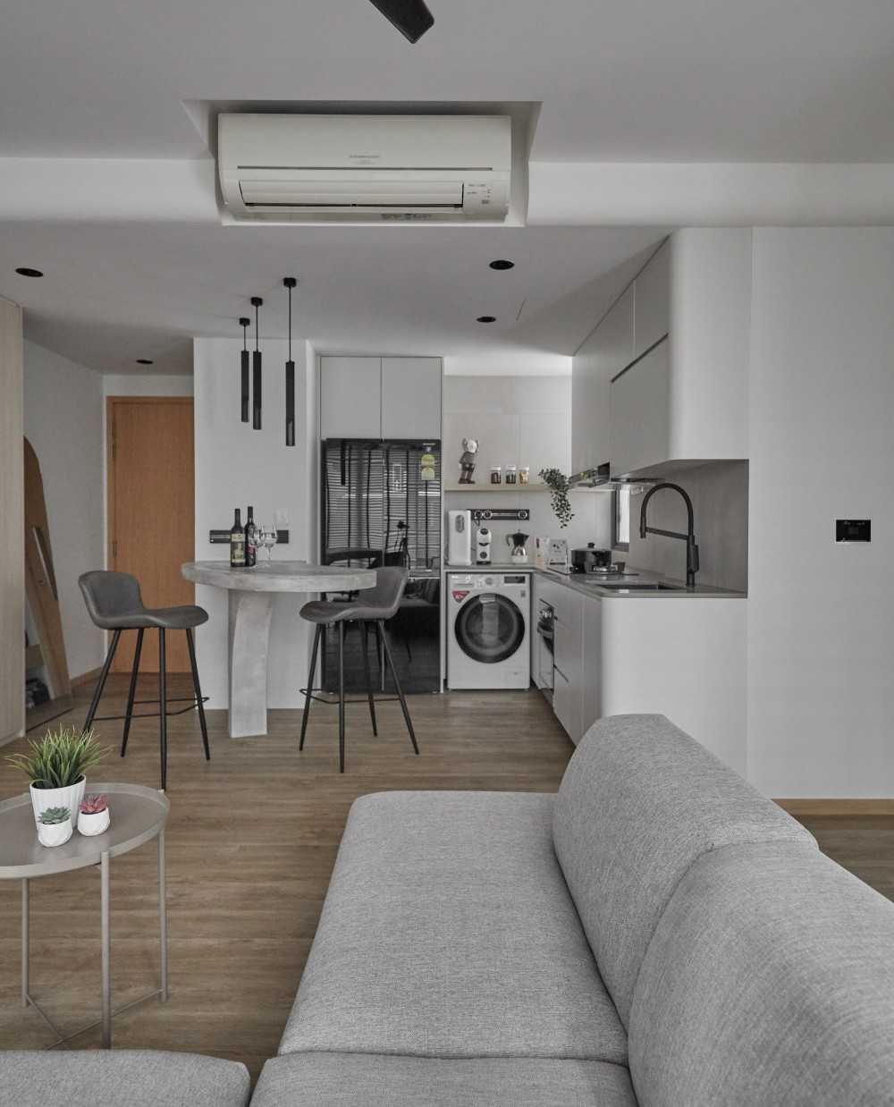 Scandinavian Service Yard with Washing Machine and Cupboard