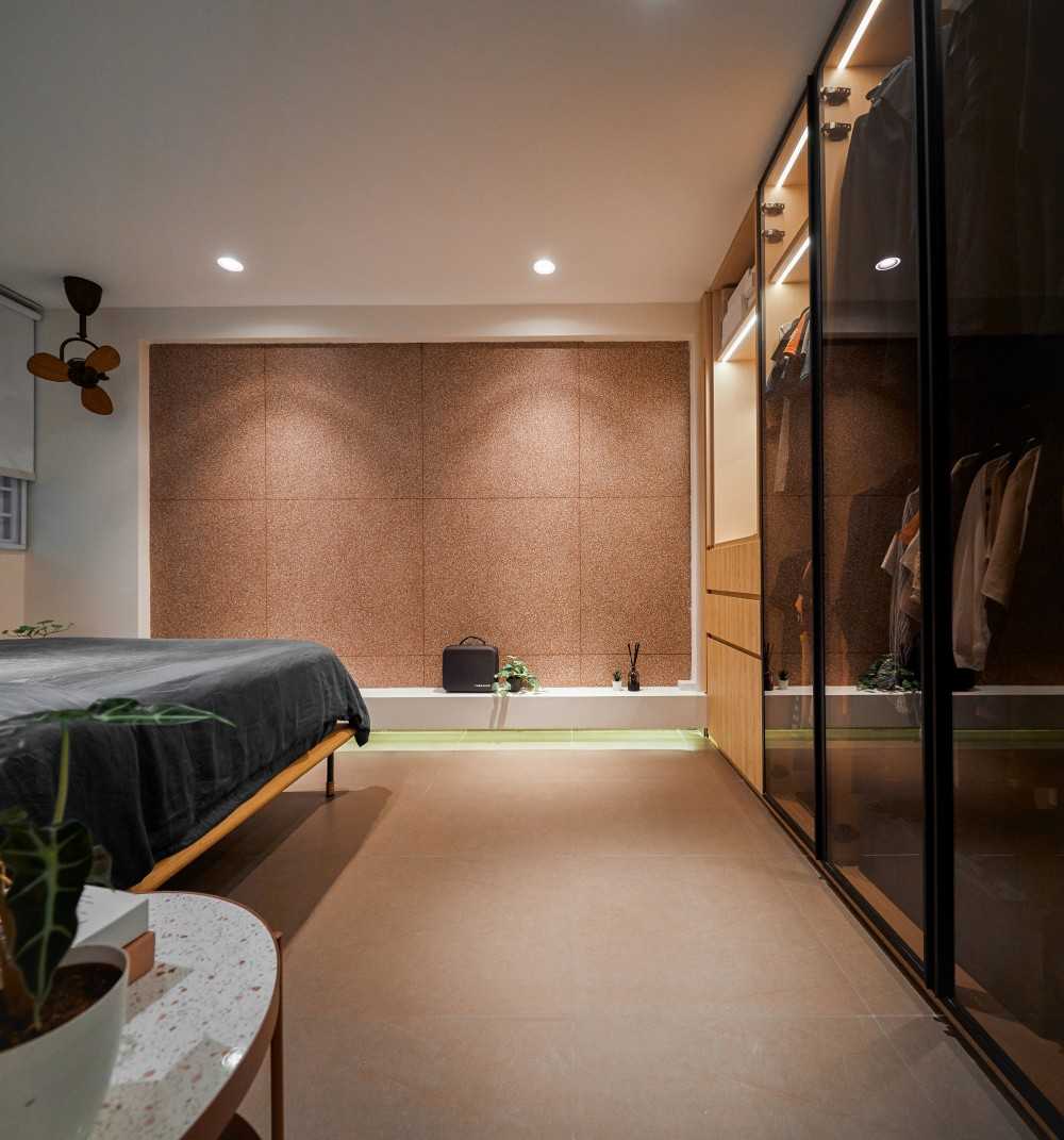 Contemporary Bedroom with Bedside Table and Bed
