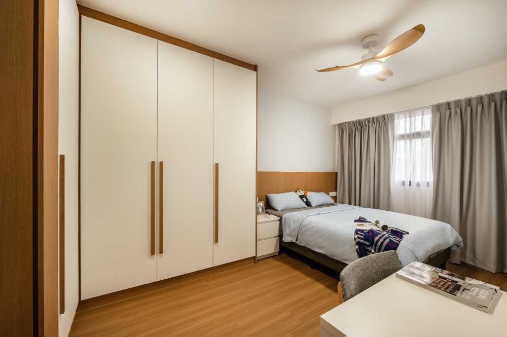 Contemporary Bedroom with Platform Bed and Wardrobe