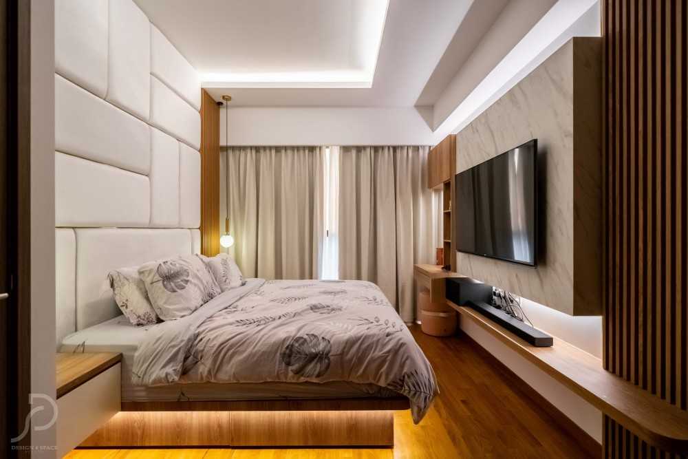 Contemporary Bedroom with Wardrobe and Sliding Wardrobe