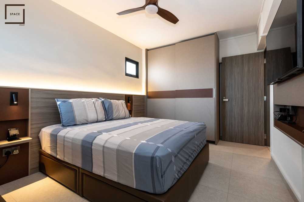 Contemporary Bedroom with Wardrobe and Closet