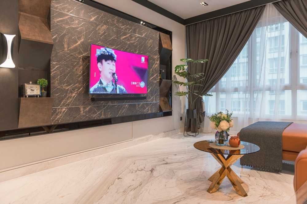 Modern Living Room with Coffee Table and Lighting