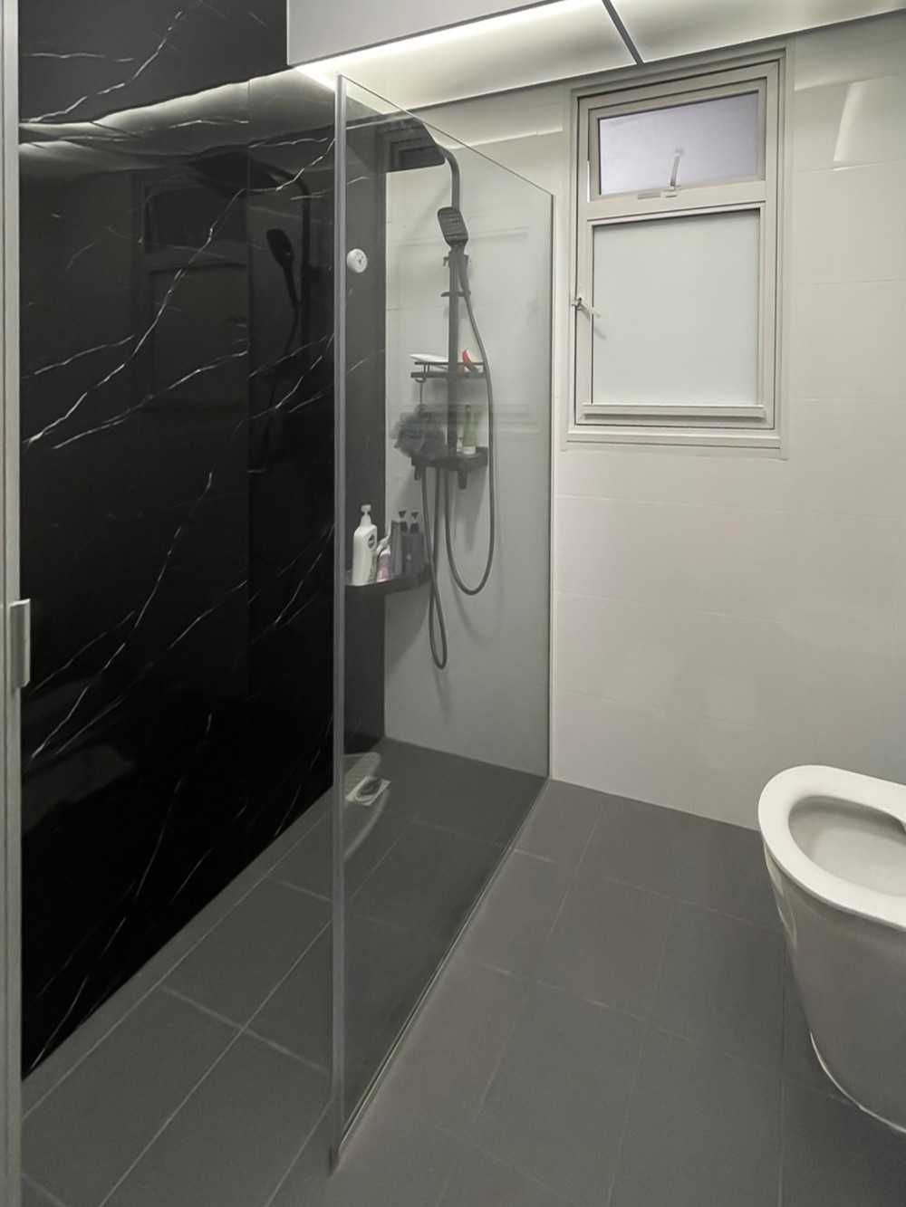 Scandinavian Bathroom with Shower Screen and Bathroom Sinks