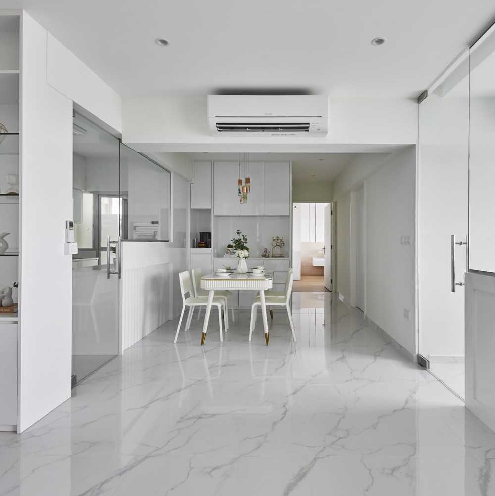 Modern Dining Room with Glass Door and Dining Table