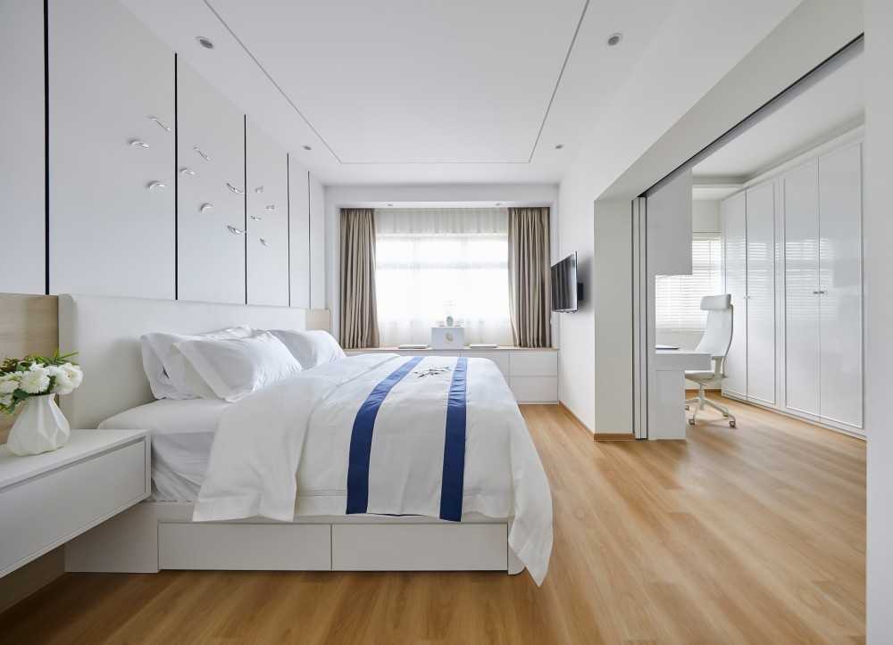 Modern Bedroom with Wardrobe and Window Seat