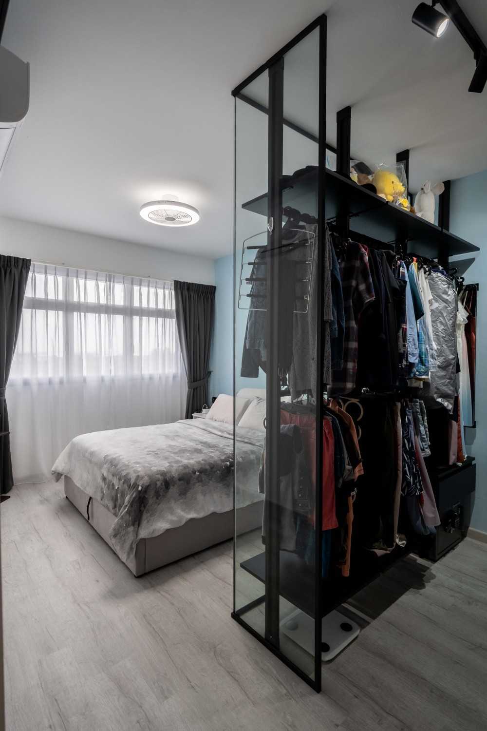 Modern Bedroom with Wardrobe and Sliding Wardrobe
