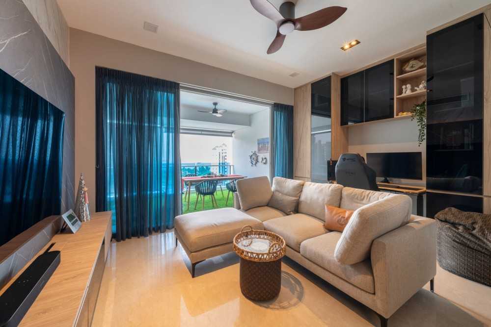 Modern Living Room with Ceiling Fan and Cupboard