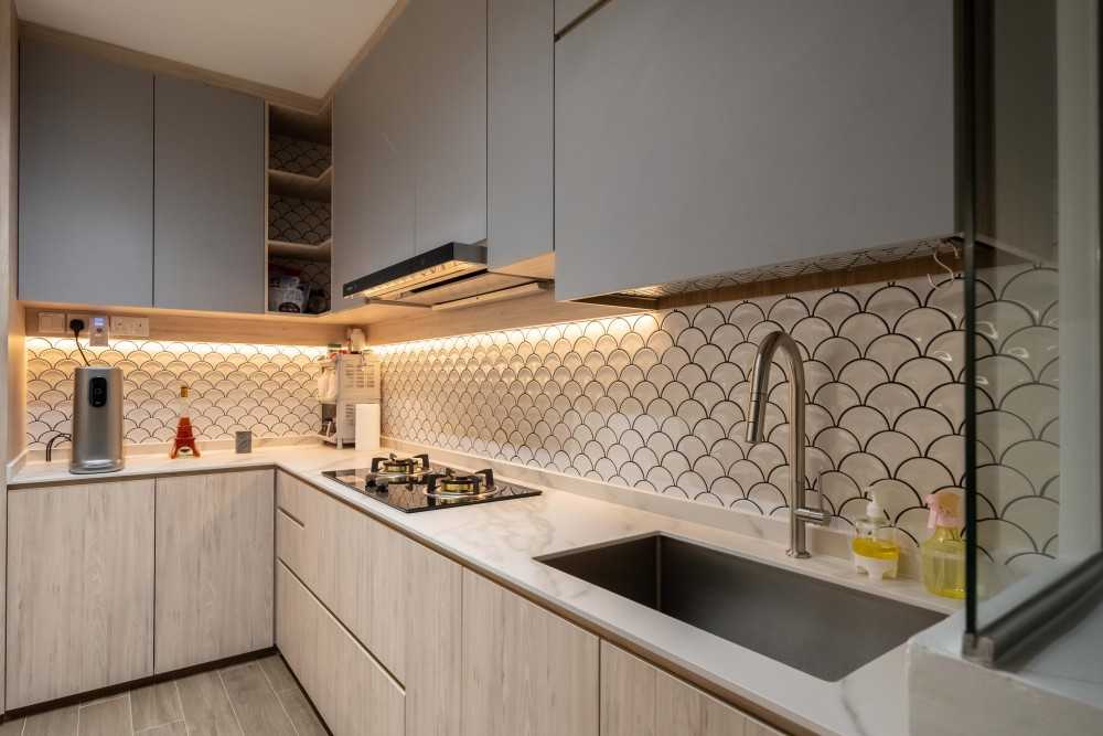 Scandinavian Kitchen with Kitchen Window and Kitchen Island