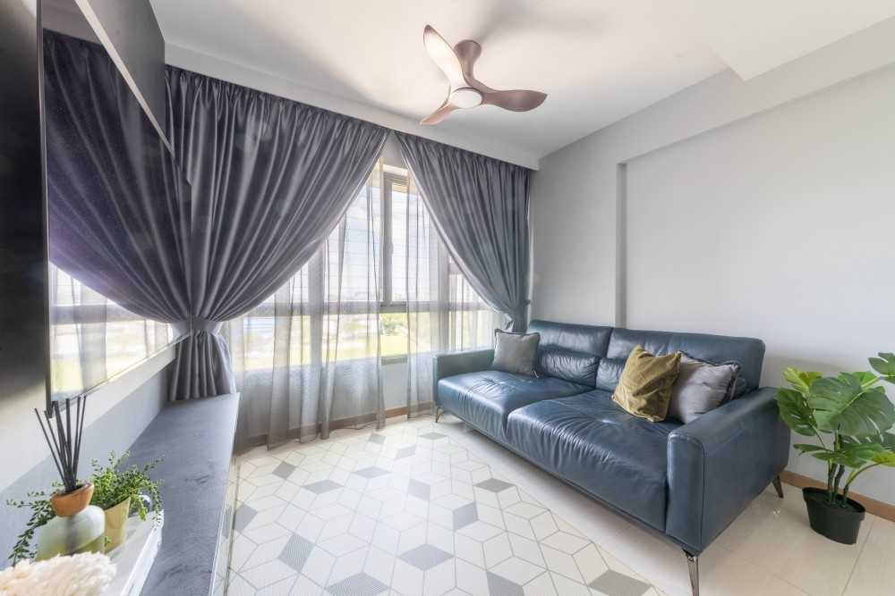 Modern Living Room with Ceiling Fan and Curtain