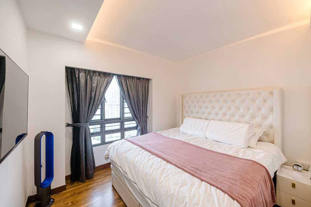 Minimalist Bedroom with Parquet Floor and Cove Lighting