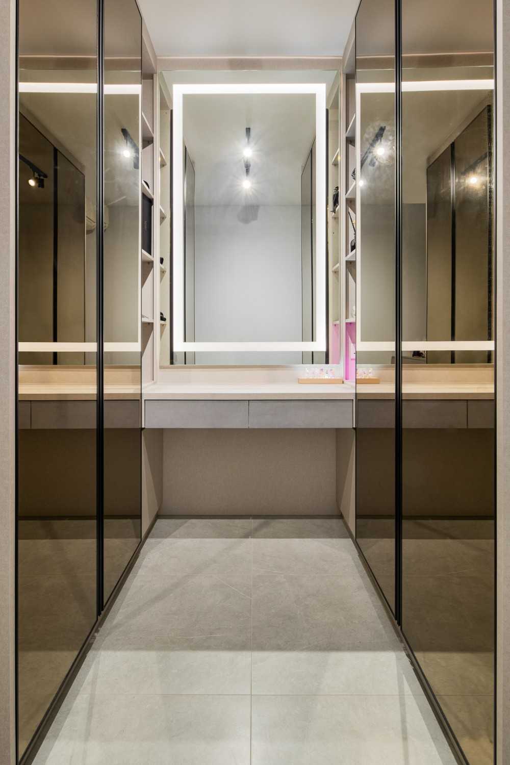 Contemporary Bedroom with Wardrobe and Sliding Wardrobe