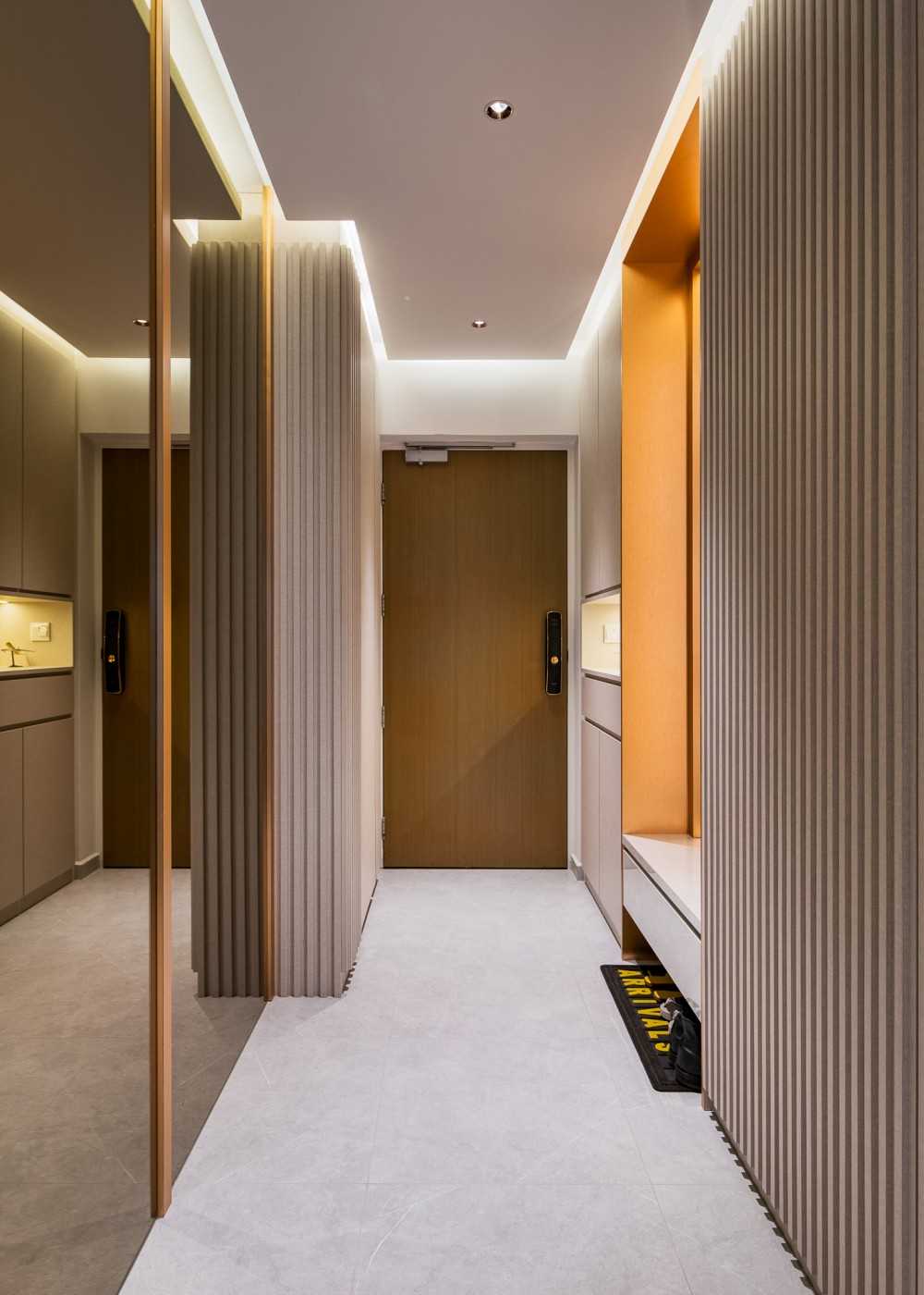 Contemporary Living Room with Homogeneous Tiles and Feature Wall