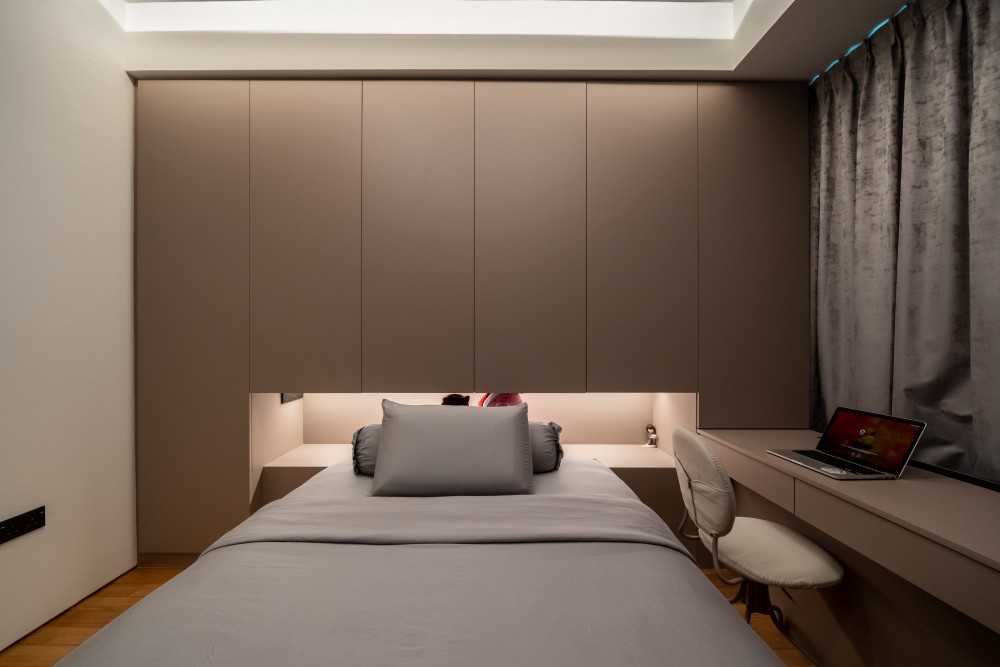 Modern Bedroom with Homogeneous Tiles and Children's Beds