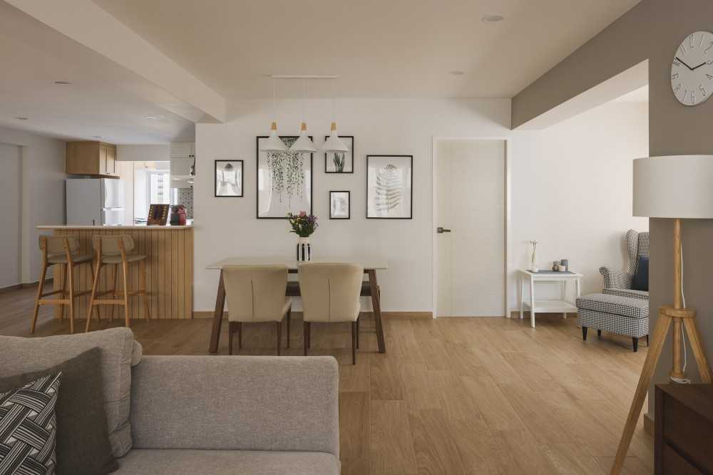 Scandinavian Living Room with Wood Flooring and Dining Table