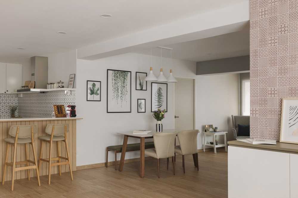 Scandinavian Dining Room with Dining Table and Dining Chairs