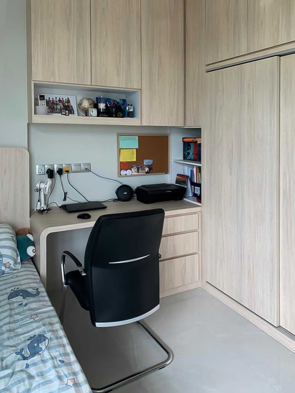 Scandinavian Bedroom with Wardrobe and Sliding Wardrobe
