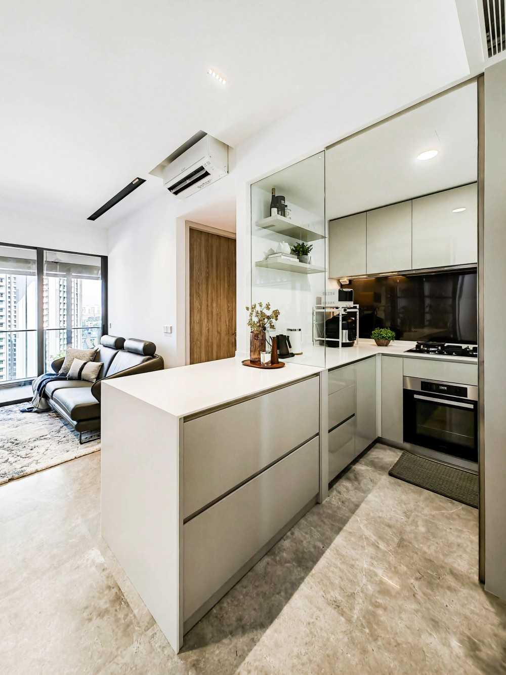 Modern Kitchen with Countertop and Kitchen Island