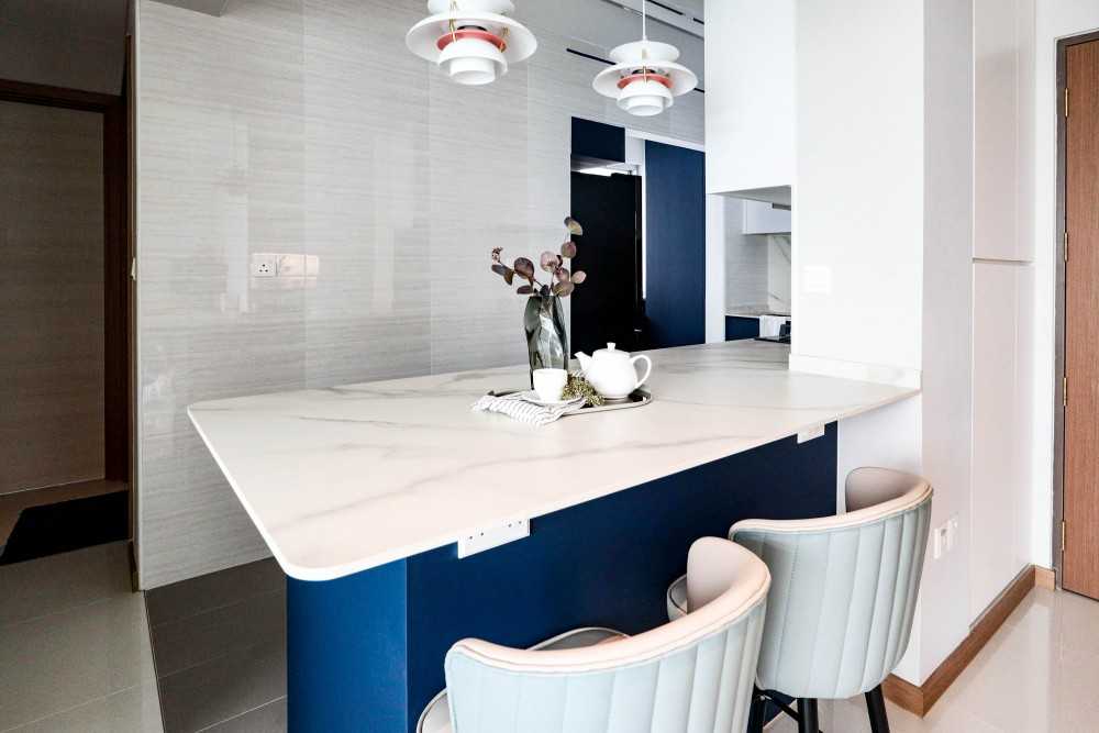 Modern Dining Room with Ceiling Light and Dining Table