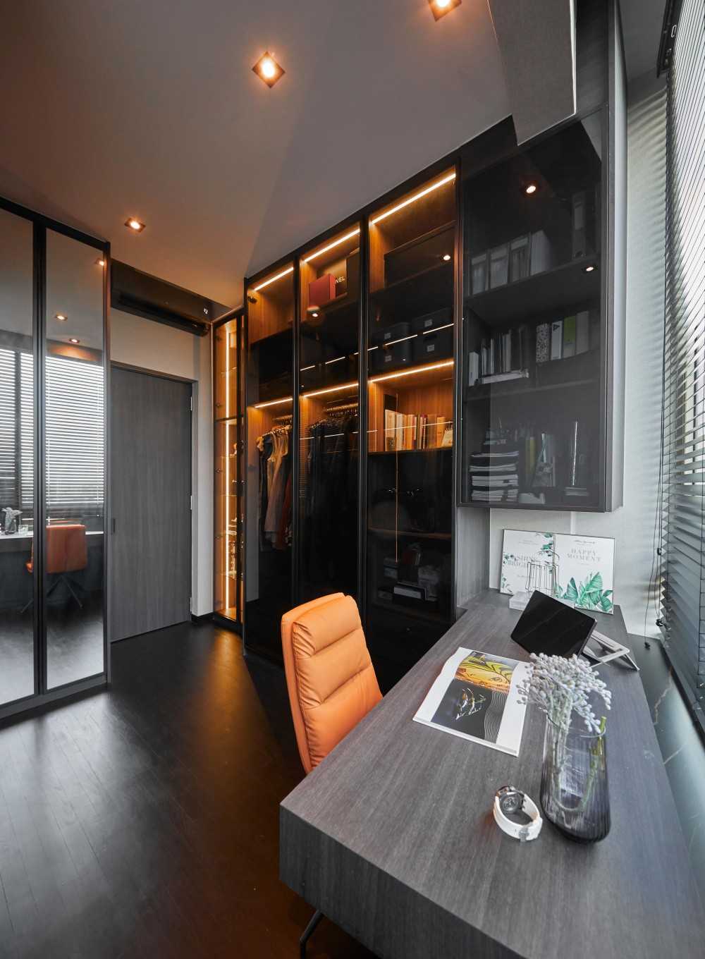 Modern Study with Bookshelf and Desk