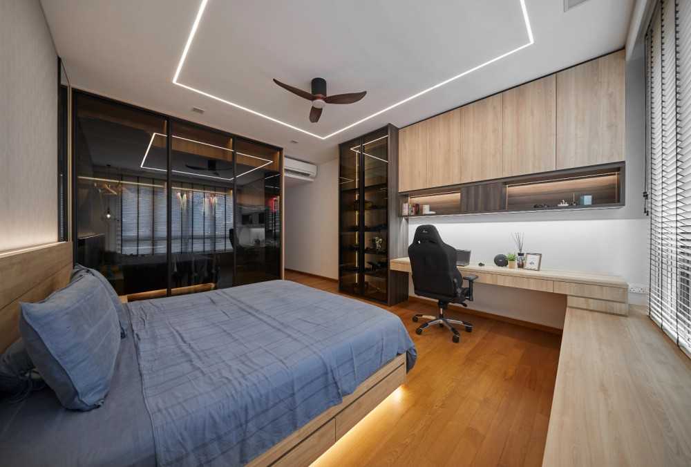 Modern Bedroom with Wardrobe and Desk