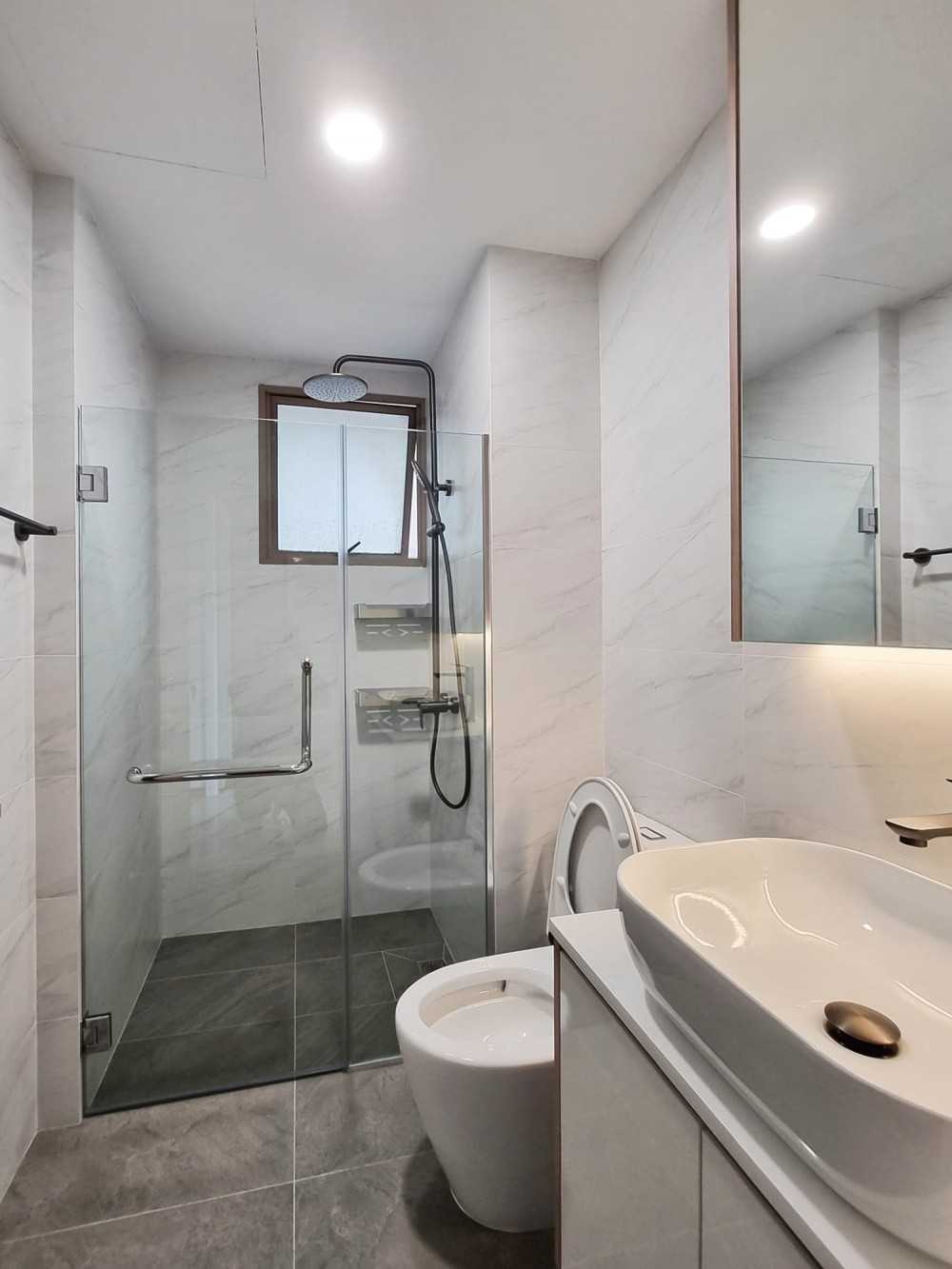 Scandinavian Bathroom with Mirror and Shower Screen